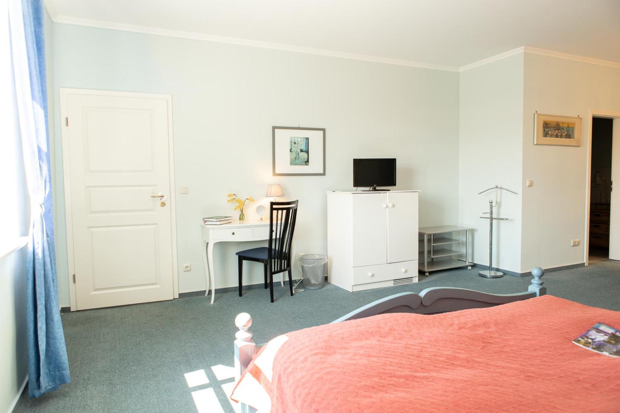 Boutique Hotel Gut Tribbevitz Neuenkirchen auf Rugen Экстерьер фото
